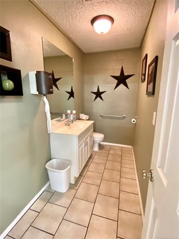 405 N Eufaula Ave, Coweta, OK 74429